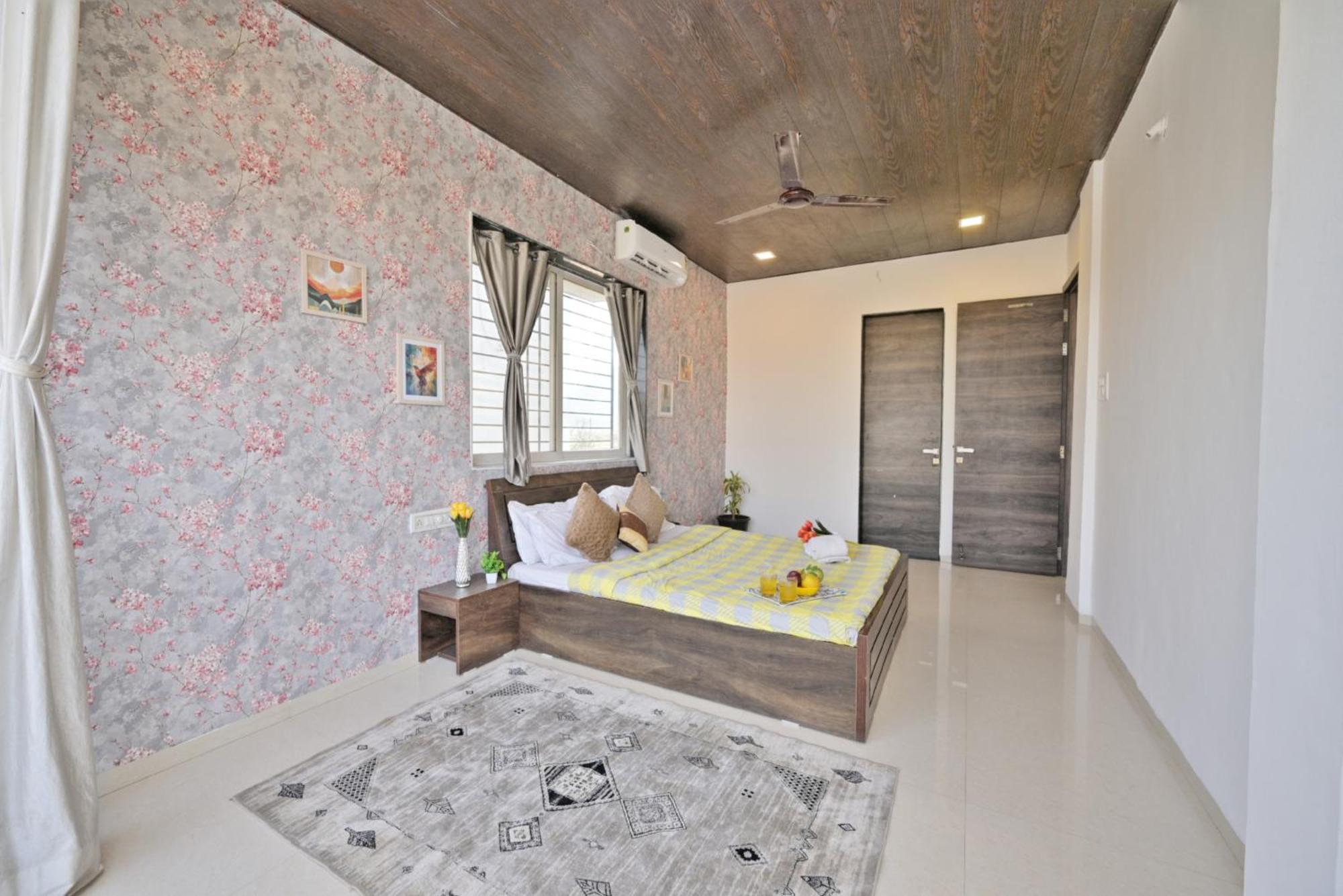 Ll Empyrean Ll Mystical Stone Ll 4bhk Ll Ac Ll Pvt Pool Ll Villa Lonavala